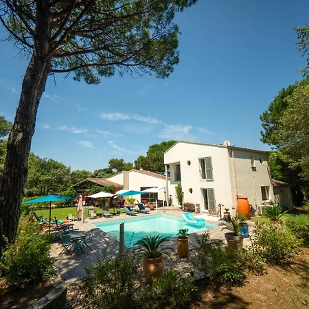 ヴィラ La Coucou *